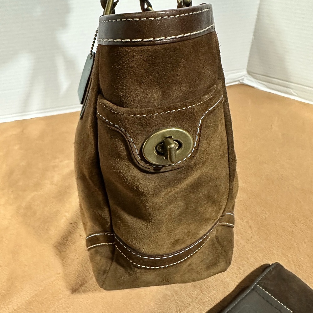 Coach Hampton Gallery Brown Suede Tote and Pouch - Picture 6 of 16